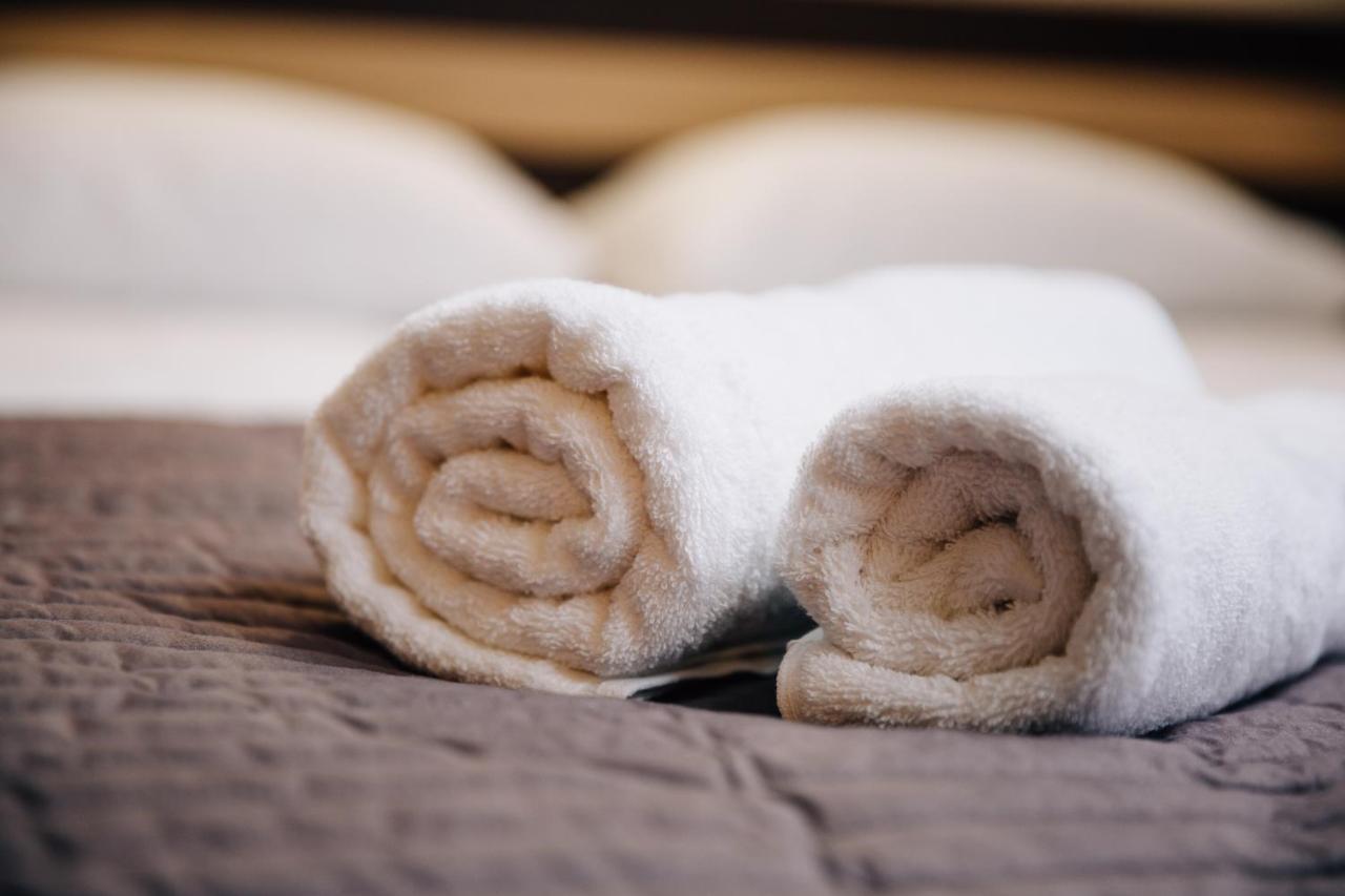 Роляда Hotel Tysmenytsia Ngoại thất bức ảnh