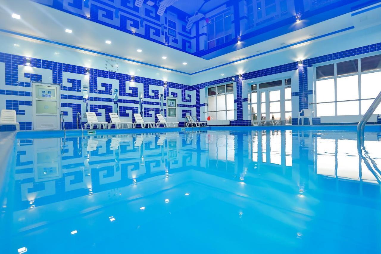 Роляда Hotel Tysmenytsia Ngoại thất bức ảnh