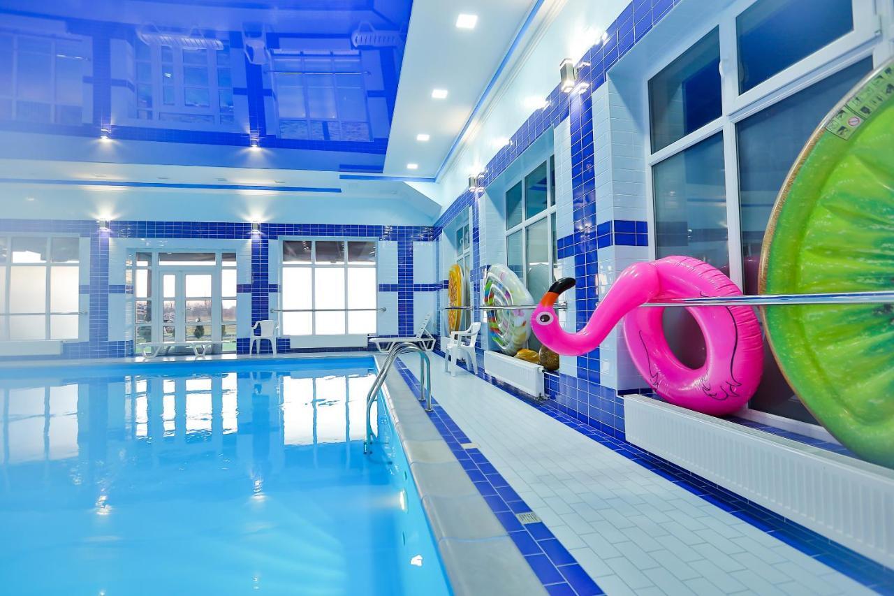 Роляда Hotel Tysmenytsia Ngoại thất bức ảnh
